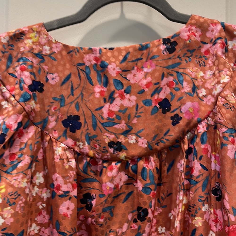 Ann Taylor light rust, pink, blue smocked sleeve and waist blouse size M NWT - Picture 8 of 8